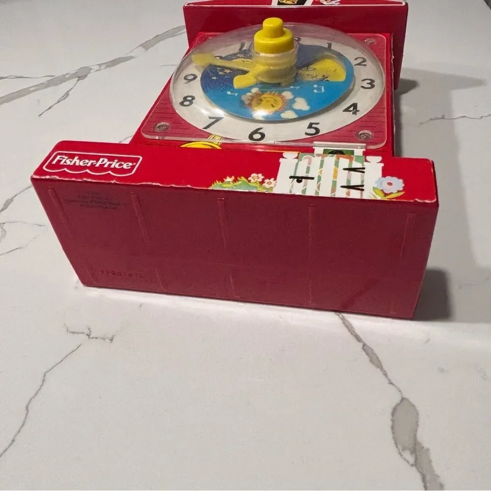Vintage Fisher-Price Little Red School House Music Box Teaching Clock 2005 WORKS